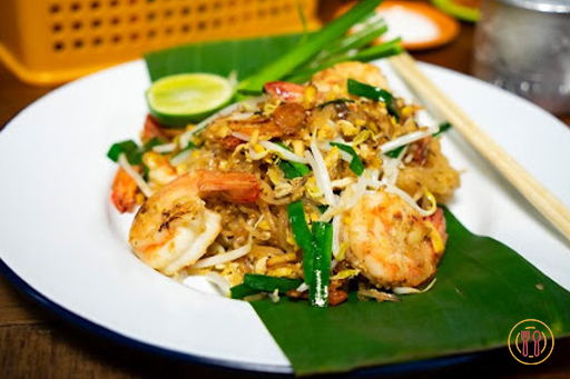 Pad Thai with Fresh Shrimp